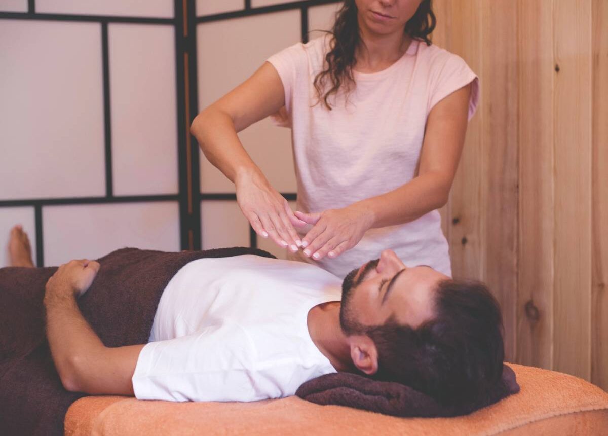Formación en masaje holístico