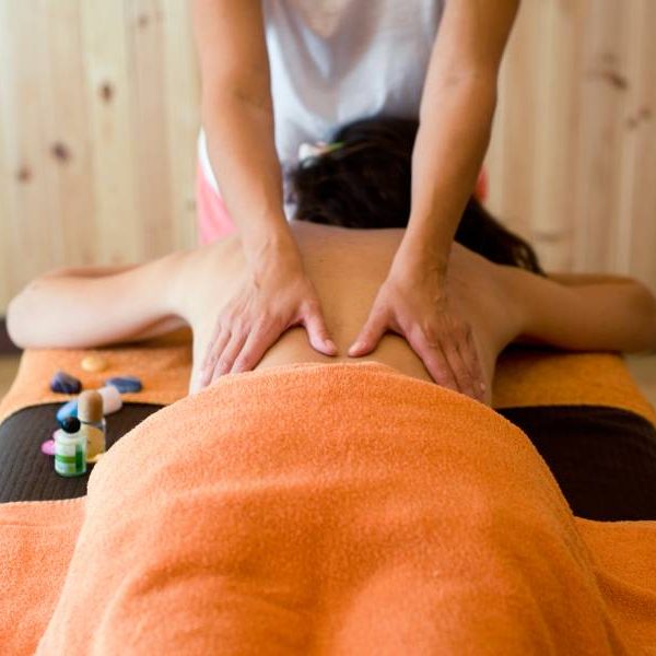 Formación en masaje holístico